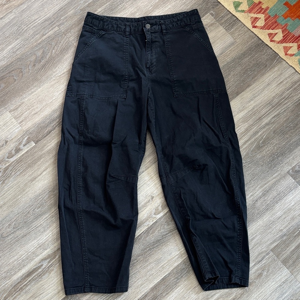 GAP Women’s Twill High-Rise Barrel Pants